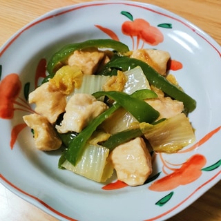 鶏むね肉と白菜とピーマンの生姜蒸し煮